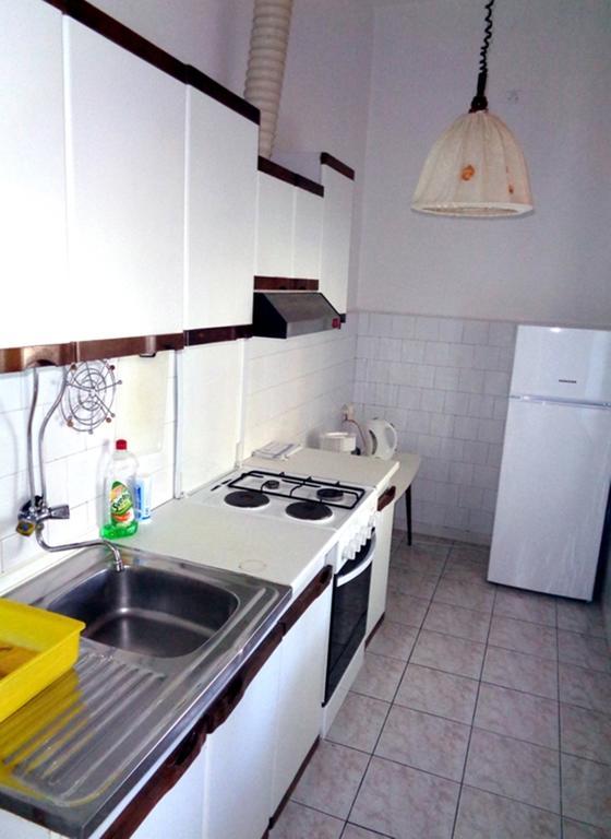 Apartments Skrivaneli イェルサ エクステリア 写真